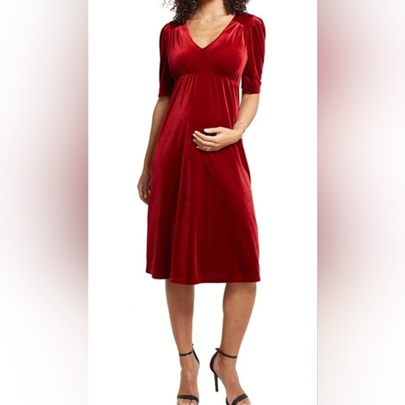 Maternity New INGRID & ISABEL dressWomens Red Velvet Short Sleeve Mid… - Picture 2 of 9